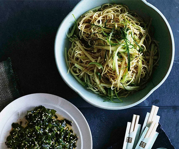 Chilled tossed noodles