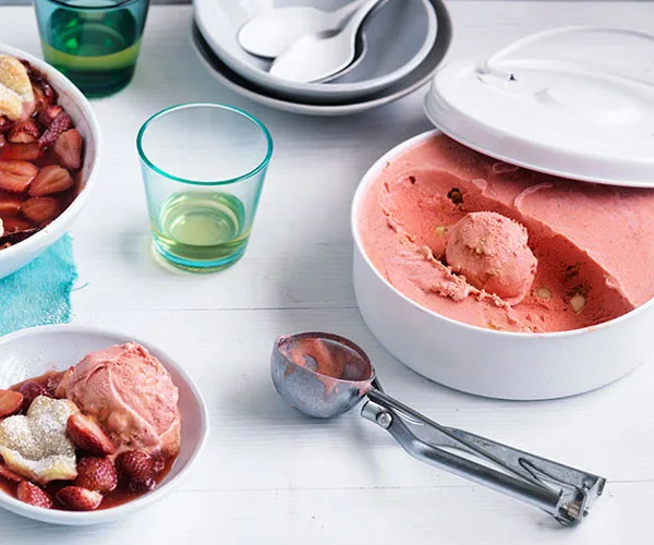 Curtis Stone’s no-churn strawberry and créme fraîche ice-cream with caramelised macadamia nuts