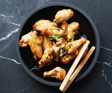 Sticky soy chicken wings 