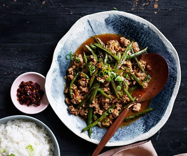 Chinese-style stir-fried pork and beans