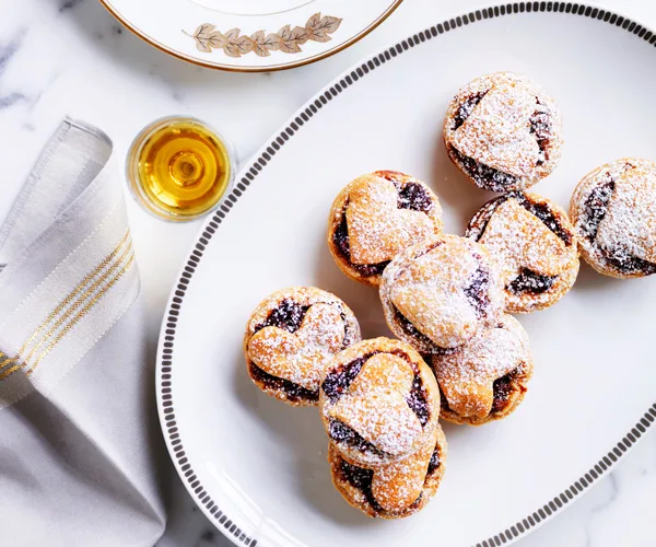 Fruit mince tarts