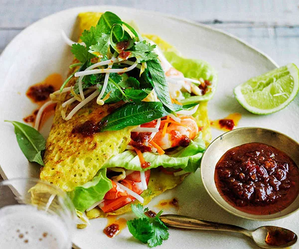 Banh xeo with prawns and pickled carrot