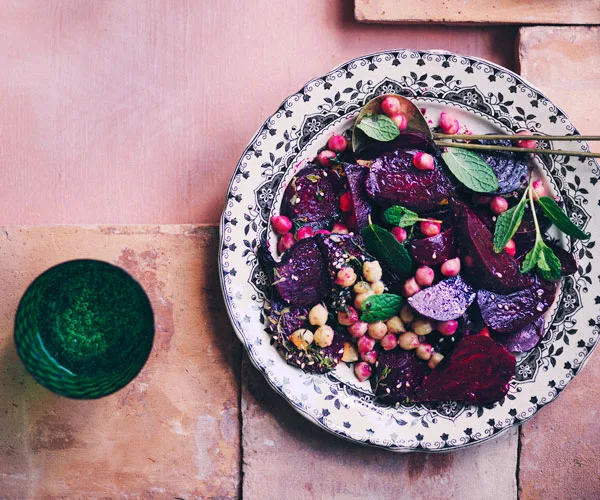 Beetroot, chickpea and za'atar salad