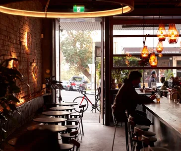 To open or not to open?