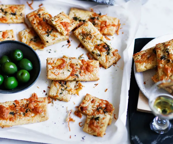 Fennel, cheese and chilli biscuits