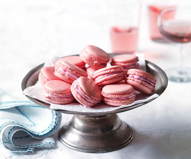 Macarons with white chocolate and raspberry ganache