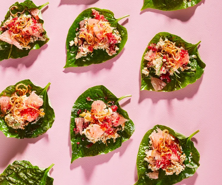 Crab, coconut and pomelo betel leaves