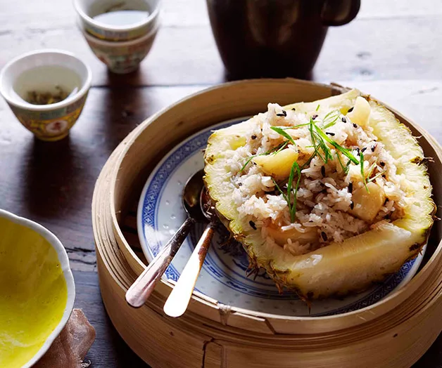 Pineapple rice (Bo luo fun)