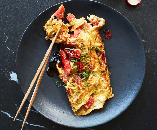 Tomato and spring onion omelette