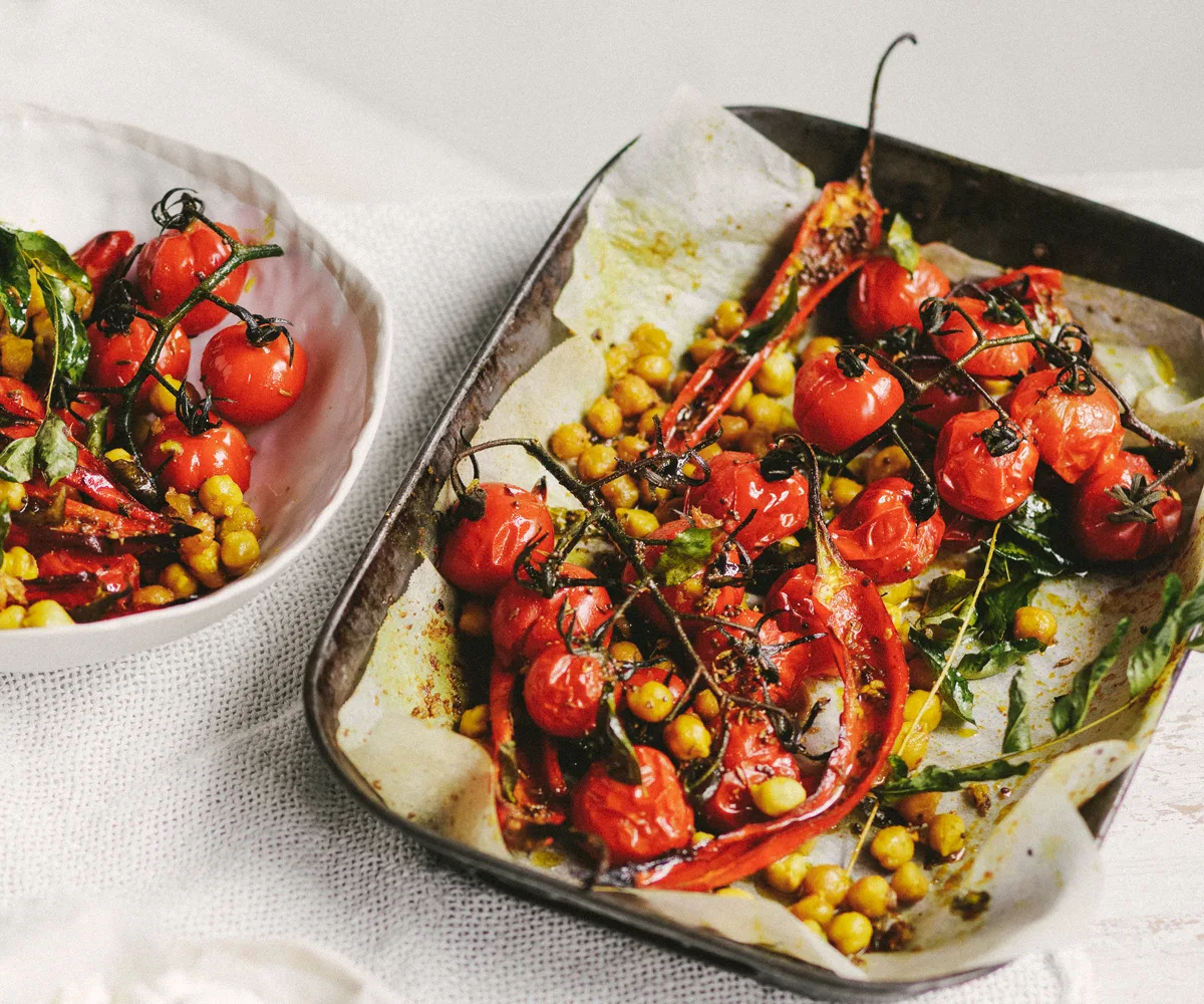 Spice-roasted tomatoes, chickpeas and chilli