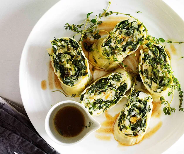 Rotolo di pasta ripieno