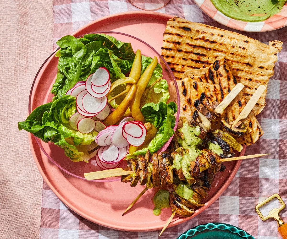 Mushroom skewers with mojo sauce and flatbread