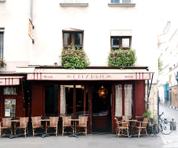 Destination: Paris