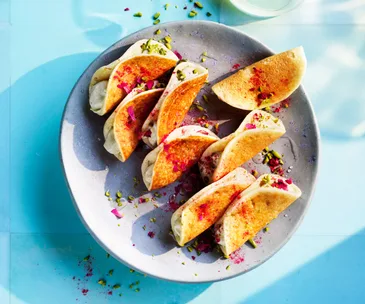 Syrian filled pancakes with pistachio cream