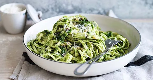 Linguine With Walnut-Parsley Pesto Recipe