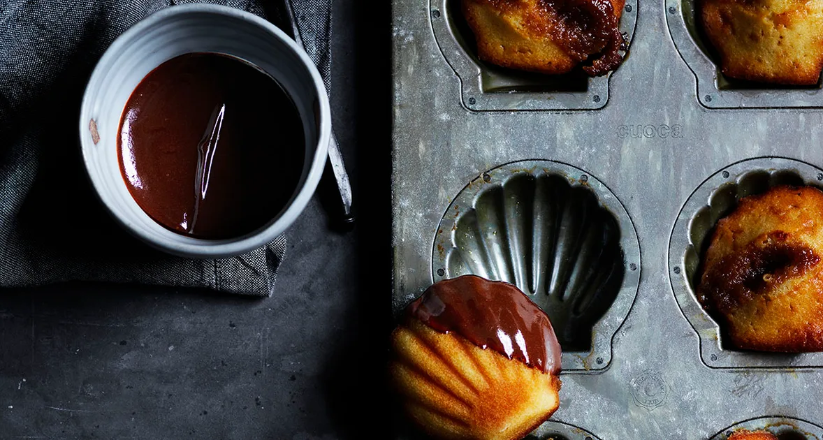 Kaya Madeleines with Chocolate Sauce Recipe