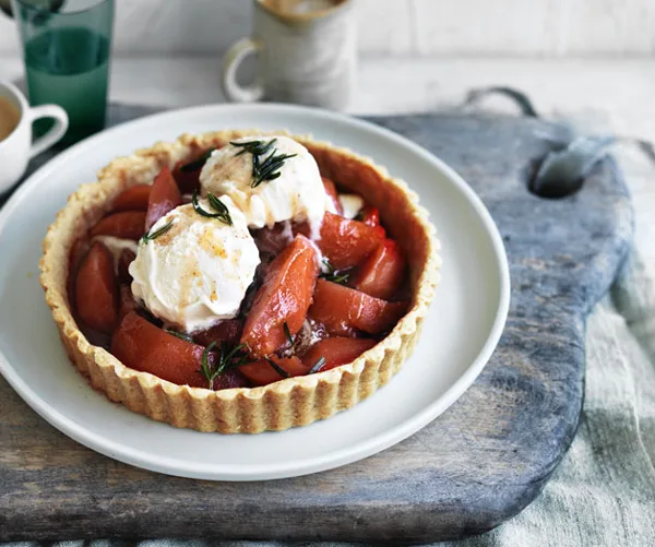 Quince and brown butter pastry tart