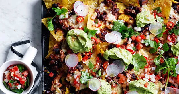 Pulled Chicken and Black Bean Nachos Recipe