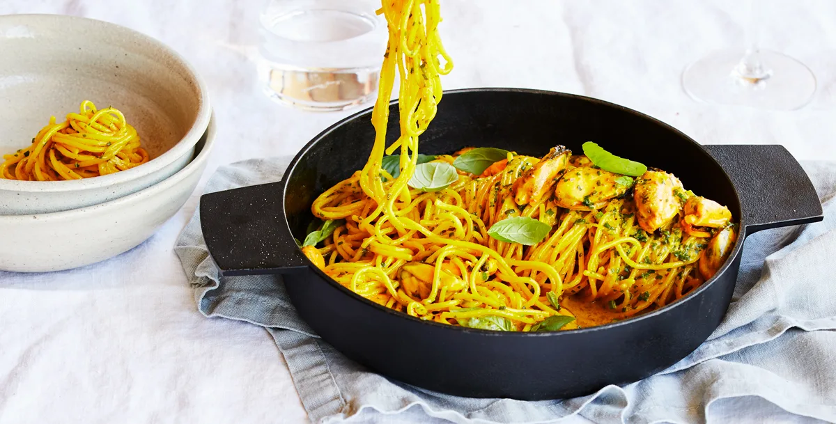 Pasta with Mussels: Saffron Tagliolini by Fico