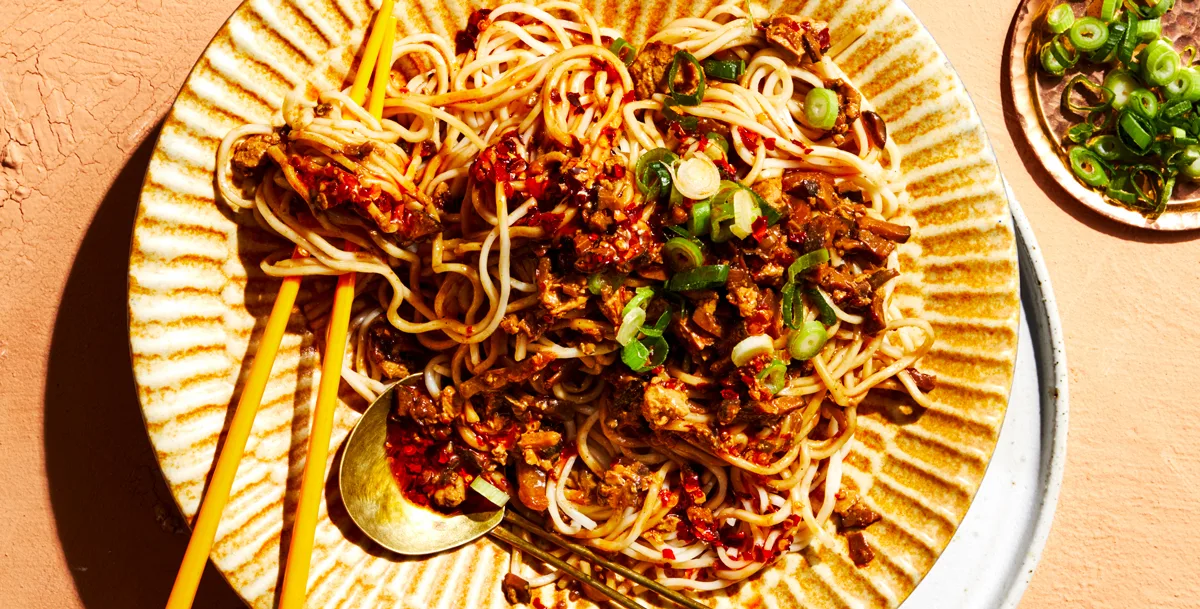Vegetarian Dan Dan Noodles (Dan Dan Mian) by Tony Tan