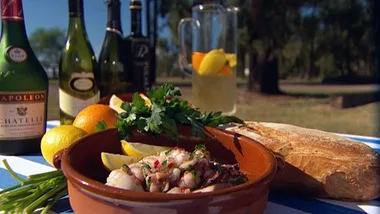 Squid with garlic - calamares al agillo