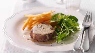 Photographer: Stuart Scott. Stylist: Kate Brown