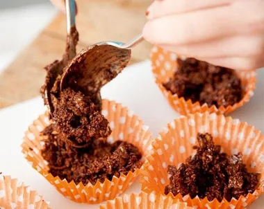 Chocolate cornflake crunchies