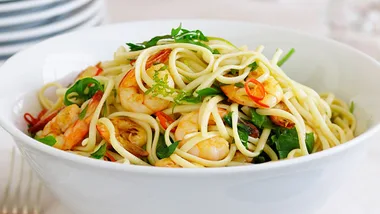 Chilli prawn linguine