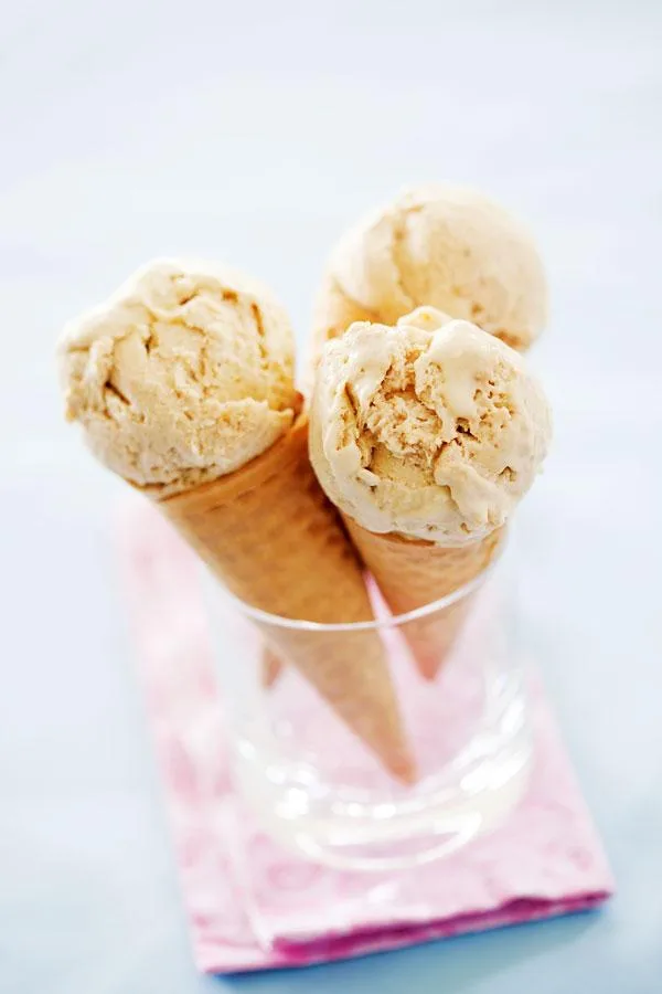 Caramel banana ice cream