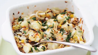 Leek, goat cheese and brown lentil bake