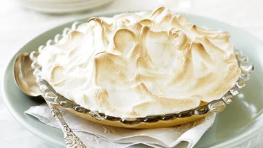 Lemon meringue pudding