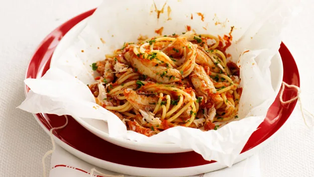 Crab spaghetti in a bag