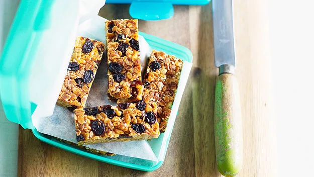 Home-made muesli bars