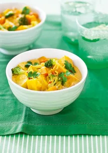 Yellow pumpkin & potato curry