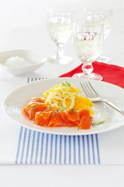 Salmon gravlax