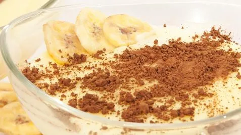 Banana buttermilk coconut pudding