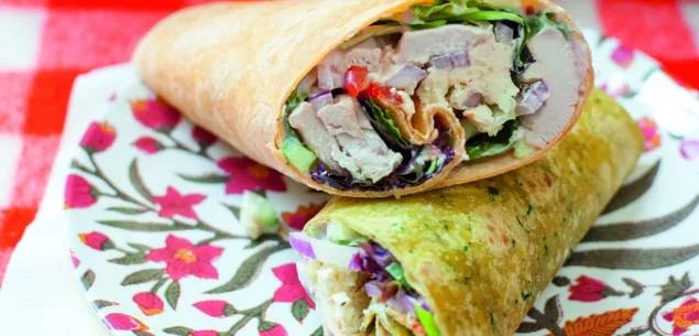 Feta wraps with a herbed yoghurt sauce