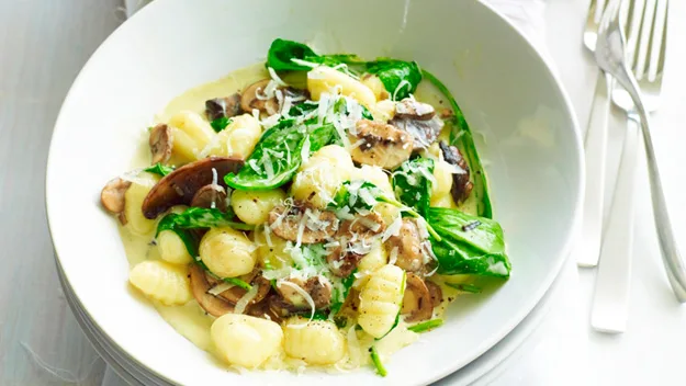 Creamy mushroom and spinach gnocchi