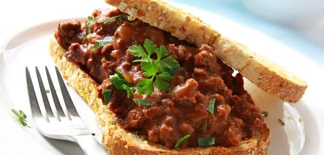 Making mince on toast