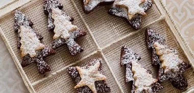 Christmas hazelnut biscuits
