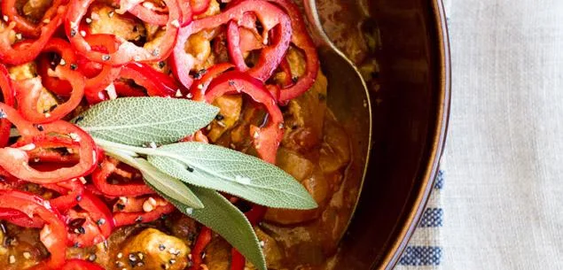 Slow-cooked pork shoulder and tomatoes, sherry & spices