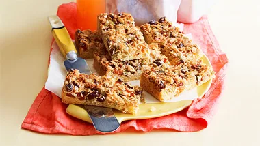 Fruit muesli slice