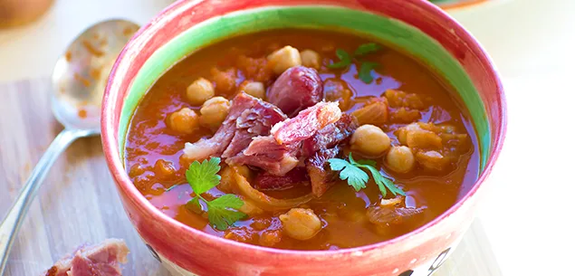 Chickpea-and-roasted-ham-hock-soup