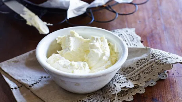 Mock cream frosting