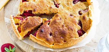 Rhubarb-&-strawberry-tart