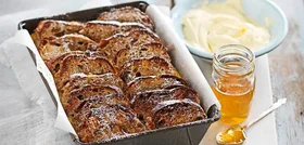 Easter hot cross buns pudding