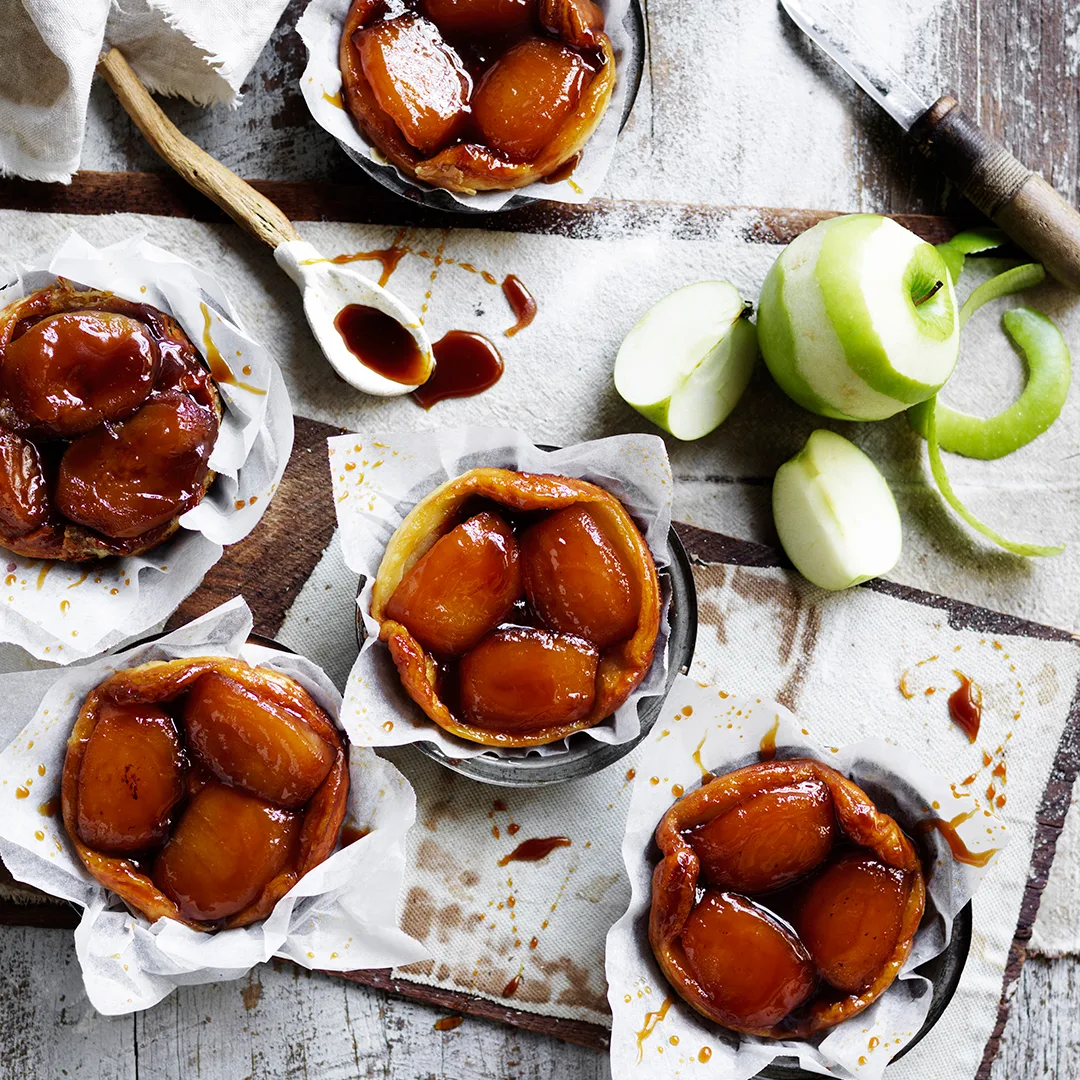 Mini apple tarte tatins