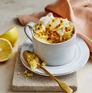 Lemon & passionfruit mug cake