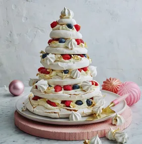 Christmas tree pavlova