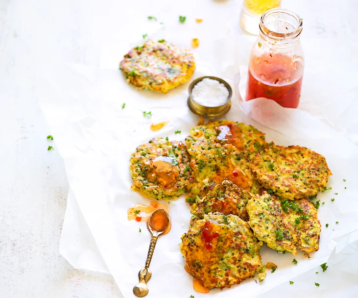 Broccoli and haloumi fritters